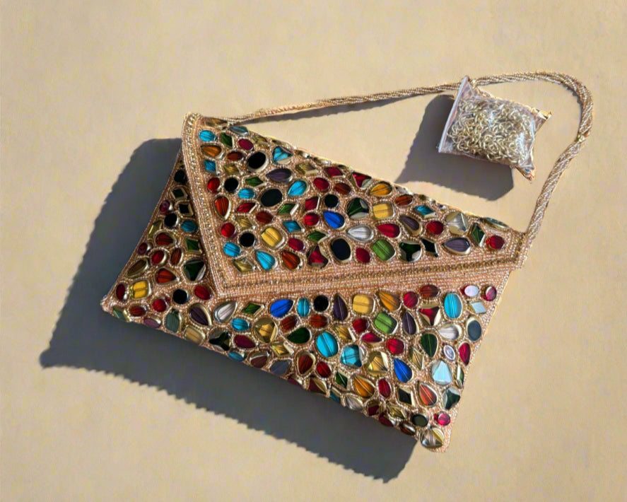 Rosegold gemstone beaded clutch.