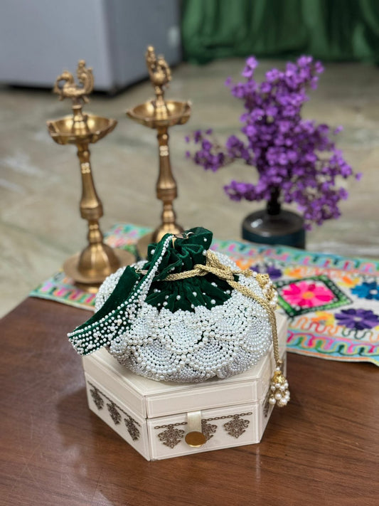 Green pearl Potli