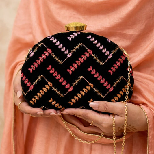D shape Zigzag Embroidered Black01 Designer
