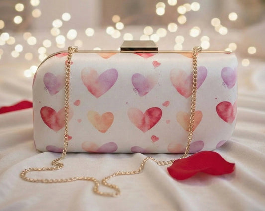 Little Heart Printed white Clutch